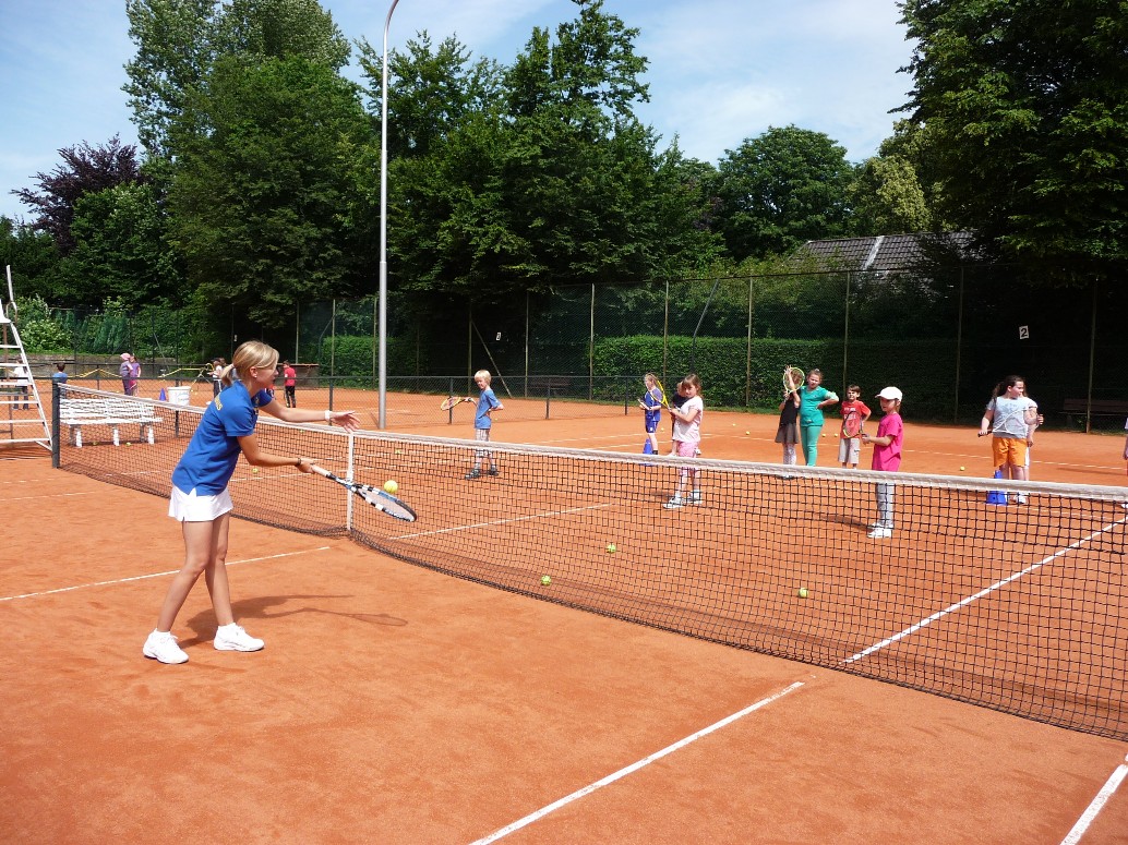Tennistraining mit Kindern